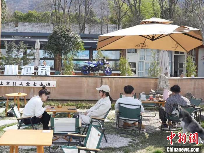 體育博彩：秦嶺腳下繁花競放 催熱西安“春日經濟”